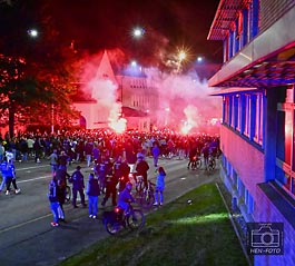 Mit dem Heimsieg gegen Magdeburg gelingt der Aufstieg in die Bundesliga ( © HEN-FOTO )