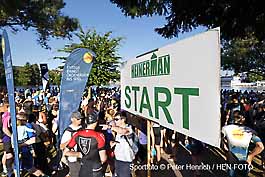 Bereits seit 1984 findet der Darmstädter Triathlon Wettbewerb im und um den Großen Woog statt (Fotogalerie © Peter Henrich / HEN-FOTO) Bereits seit 1984 findet der Darmstädter Triathlon Wettbewerb im und um den Großen Woog statt (Fotogalerie © Peter Henrich / HEN-FOTO)
