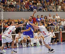 100 Jahre Handball Jubiläum bei der SG Arheilgen mit sehenswertem Freundschaftsspiel zwischen Handball Oberligist SG Arheilgen und Zweitligist TV 05/07 Hüttenberg (Fotogalerie © Peter Henrich / HEN-FOTO) 100 Jahre Handball Jubiläum bei der SG Arheilgen mit sehenswertem Freundschaftsspiel zwischen Handball Oberligist SG Arheilgen und Zweitligist TV 05/07 Hüttenberg (Fotogalerie © Peter Henrich / HEN-FOTO)