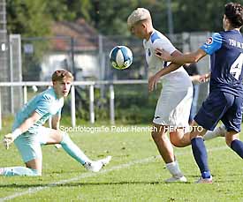 In der Fussball Gruppenliga Darmstadt unterliegt TSV Altheim mit 1:3 dem Tabellenführer VFB Ginsheim - Fotogalerie Peter Henrich / HEN-FOTO In der Fussball Gruppenliga Darmstadt unterliegt TSV Altheim mit 1:3 dem Tabellenführer VFB Ginsheim - Fotogalerie Peter Henrich / HEN-FOTO