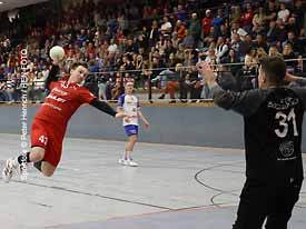 Mit neun Toren Vorsprung (33:24) endete die Handball-Oberliga Begegnung zwischen TuS Griesheim und TSV Pfungstadt (Fotogalerie © Peter Henrich / HEN-FOTO) Mit neun Toren Vorsprung (33:24) endete die Handball-Oberliga Begegnung zwischen TuS Griesheim und TSV Pfungstadt (Fotogalerie © Peter Henrich / HEN-FOTO)