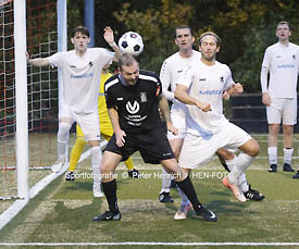 Überlegener Heimsieg für Hellas Darmstadt (1:6) gegen die Darmstädter TSG, die beide das Areal nutzen (Sportbilder © Peter Henrich) Überlegener Heimsieg für Hellas Darmstadt (1:6) gegen die Darmstädter TSG, die beide das Areal nutzen (Sportbilder © Peter Henrich)