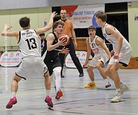 Roßdorf Torros holen Heimsieg in der 2. Regionalliga gegen BBA Gießen 46ers (Fotogalerie: Peter Henrich / HEN-FOTO) Roßdorf Torros holen Heimsieg in der 2. Regionalliga gegen BBA Gießen 46ers (Fotogalerie: Peter Henrich / HEN-FOTO)