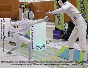 Merck-Jugendpokal Sportfechten Ranglistenturnier Kategorie Herrendegen U15 Finale - Hugo Fischer (FC Offenbach) gewinnt gegen Elio Süvern (FC Kassel) (Foto © Peter Henrich) Merck-Jugendpokal Sportfechten Ranglistenturnier Kategorie Herrendegen U15 Finale - Hugo Fischer (FC Offenbach) gewinnt gegen Elio Süvern (FC Kassel) (Foto © Peter Henrich)